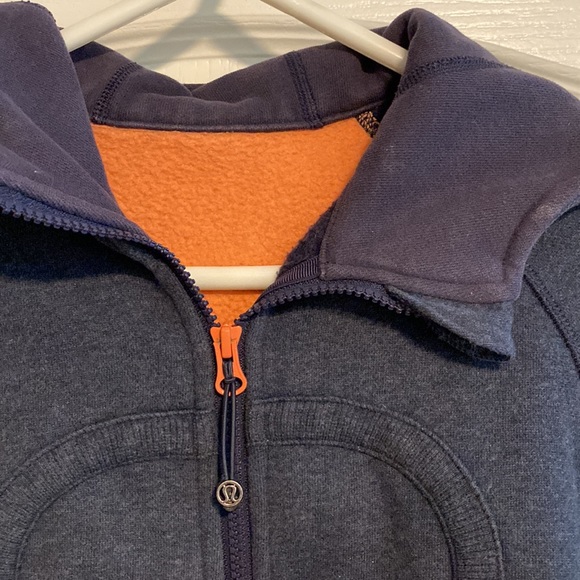 Lululemon Scuba Full-Zip Hoodie - Picture 3 of 6
